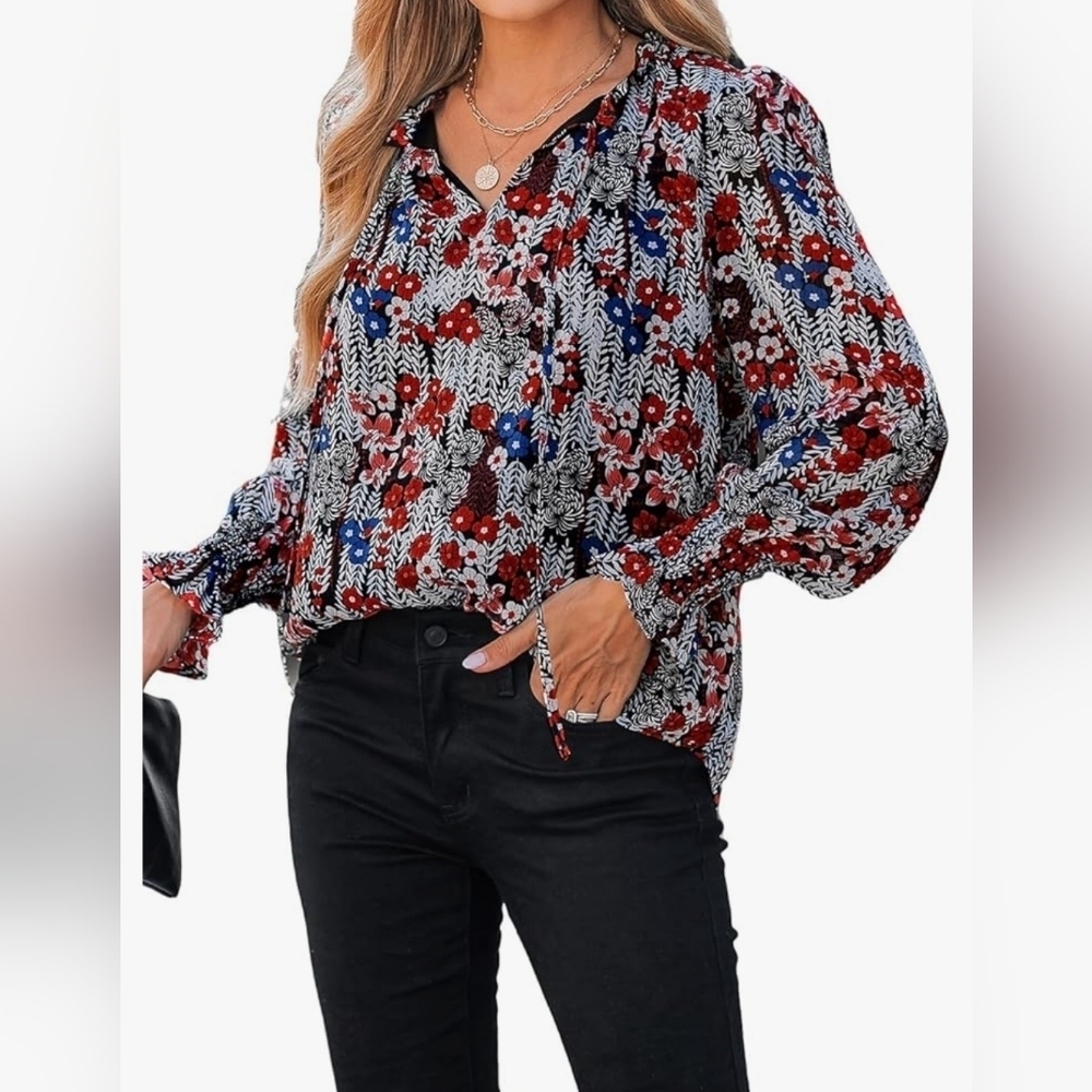 CUPSHE Women Blouse Floral Print V-Neck Trumpet Sleeve Smocked Ruffles Top